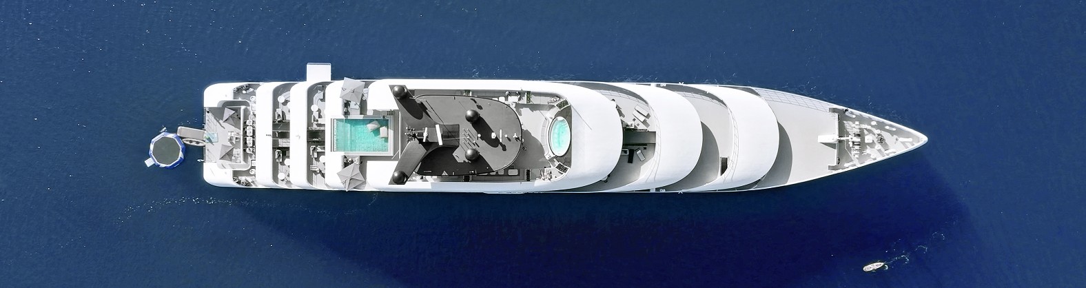 Top-down overhead exterior view of the Emerald Azzurra yacht